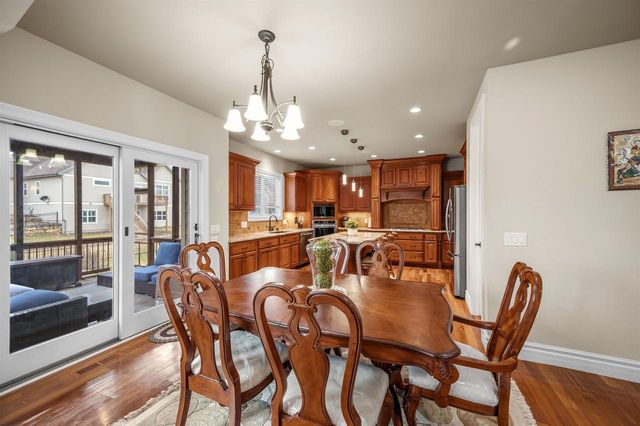 852 Augusta Drive, Oregon, WI 53575