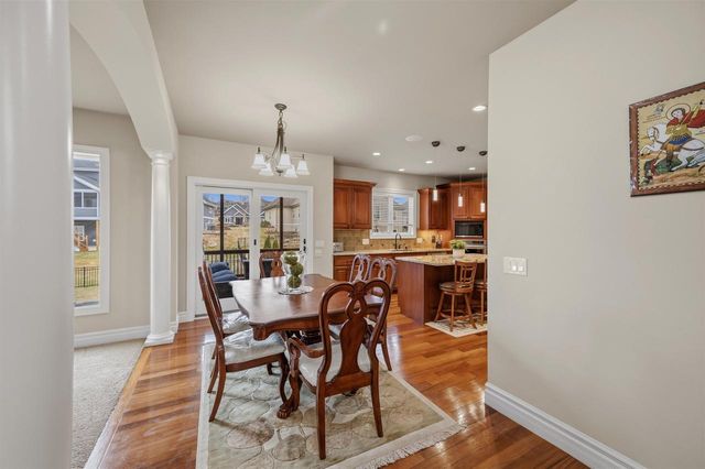 852 Augusta Drive, Oregon, WI 53575