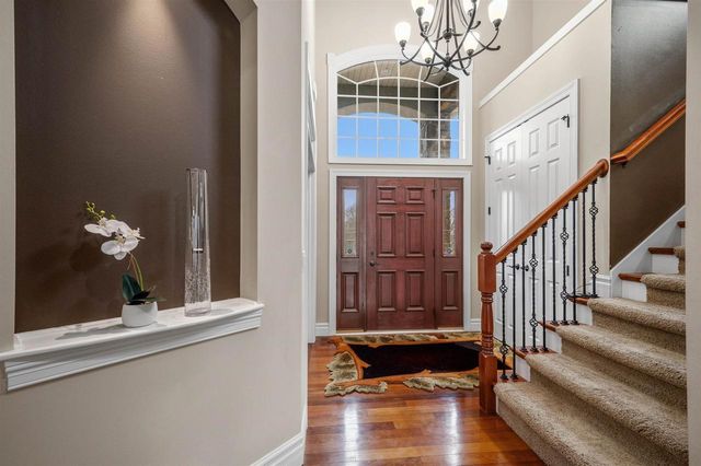 852 Augusta Drive, Oregon, WI 53575