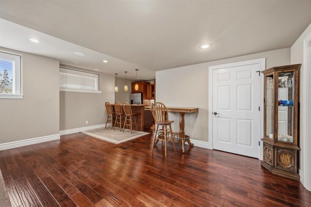 852 Augusta Drive, Oregon, WI 53575