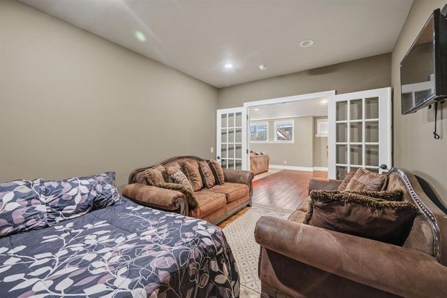 852 Augusta Drive, Oregon, WI 53575