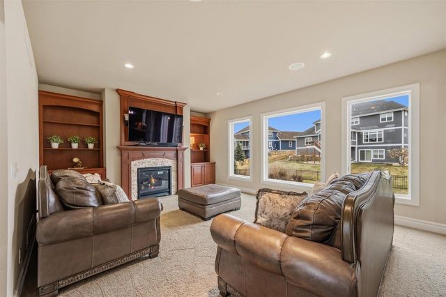 852 Augusta Drive, Oregon, WI 53575