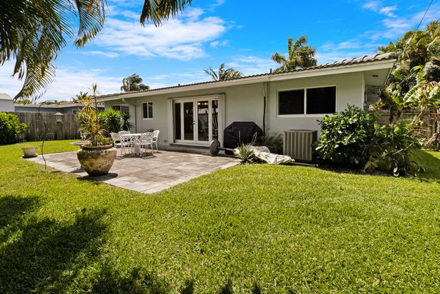 1911 NE 27th Street, Lighthouse Point, FL 33064