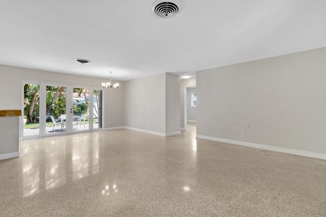 1911 NE 27th Street, Lighthouse Point, FL 33064