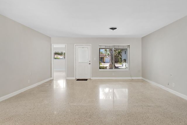 1911 NE 27th Street, Lighthouse Point, FL 33064