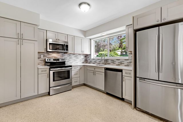 1911 NE 27th Street, Lighthouse Point, FL 33064