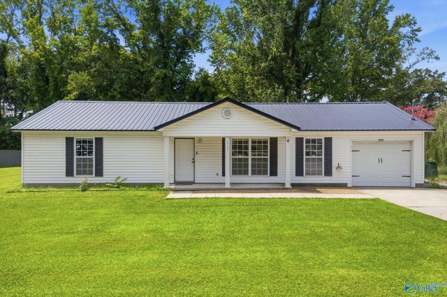 1549 Vest Street, Hartselle, AL 35640