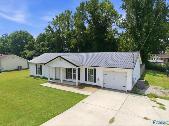 1549 Vest Street, Hartselle, AL 35640