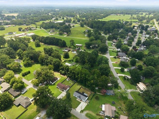 1549 Vest Street, Hartselle, AL 35640