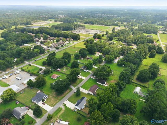 1549 Vest Street, Hartselle, AL 35640