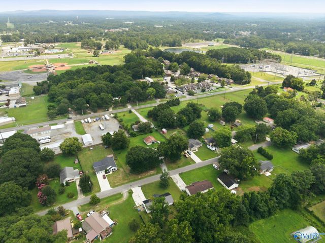 1549 Vest Street, Hartselle, AL 35640