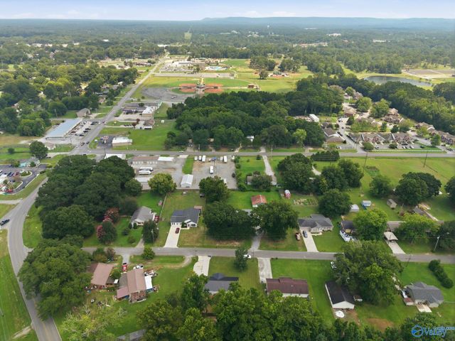 1549 Vest Street, Hartselle, AL 35640