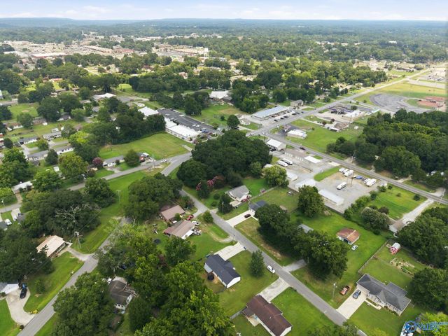 1549 Vest Street, Hartselle, AL 35640