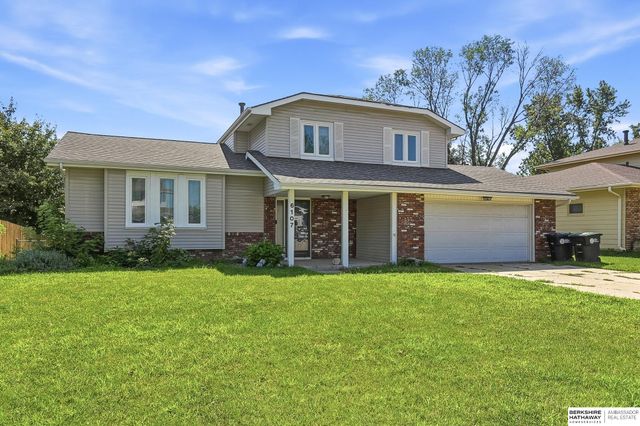 6107 S 95th Street, Omaha, NE 68127