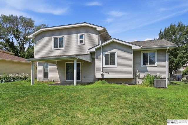 6107 S 95th Street, Omaha, NE 68127