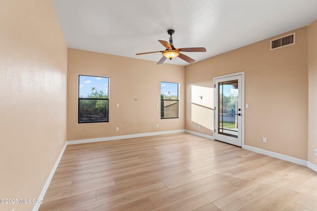 12801 N Kingair Drive, Tucson, AZ 85755