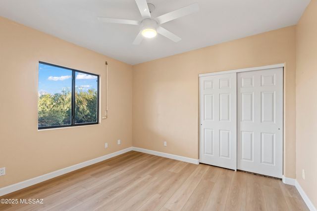 12801 N Kingair Drive, Tucson, AZ 85755