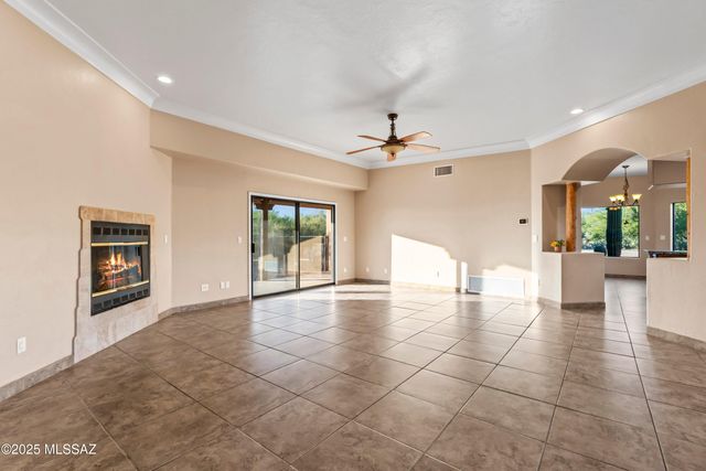 12801 N Kingair Drive, Tucson, AZ 85755