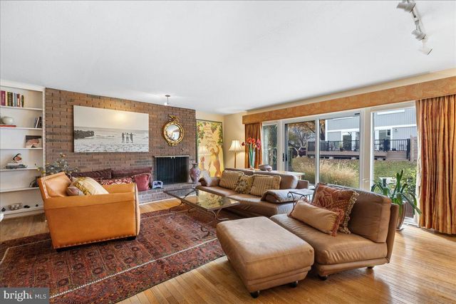 22 GORDON WAY, Princeton, NJ 08540