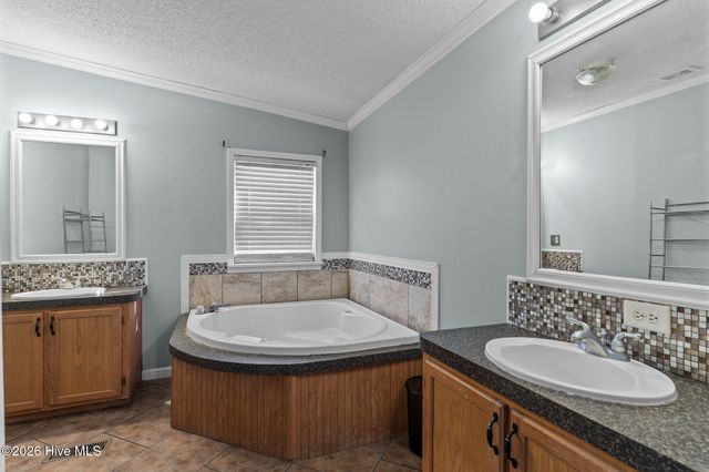 9209 Cypress Court NE, Leland, NC 28451