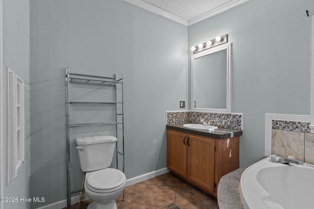 9209 Cypress Court NE, Leland, NC 28451