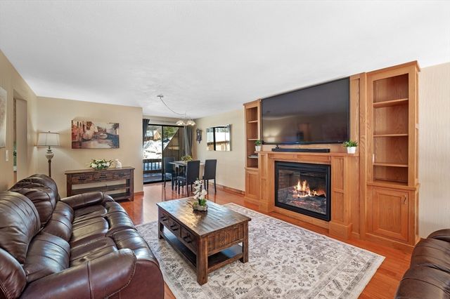 27 Littlefield Ct 27, Haverhill, MA 01832