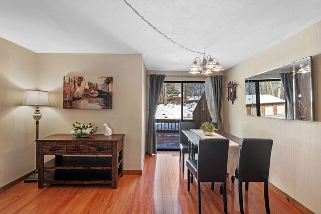 27 Littlefield Ct 27, Haverhill, MA 01832