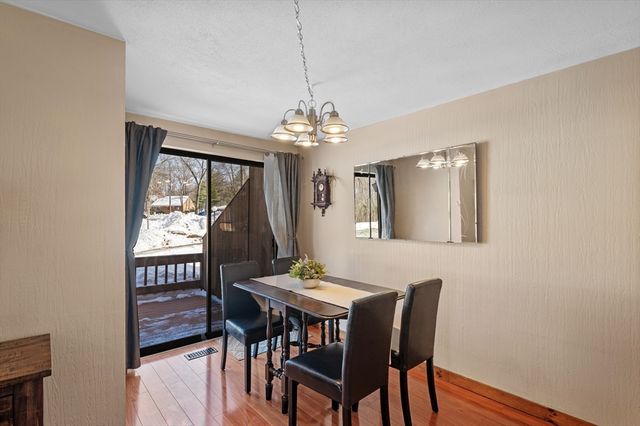 27 Littlefield Ct 27, Haverhill, MA 01832