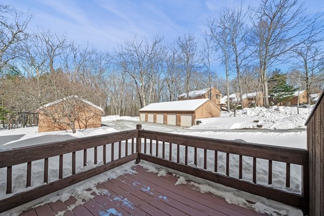 27 Littlefield Ct 27, Haverhill, MA 01832