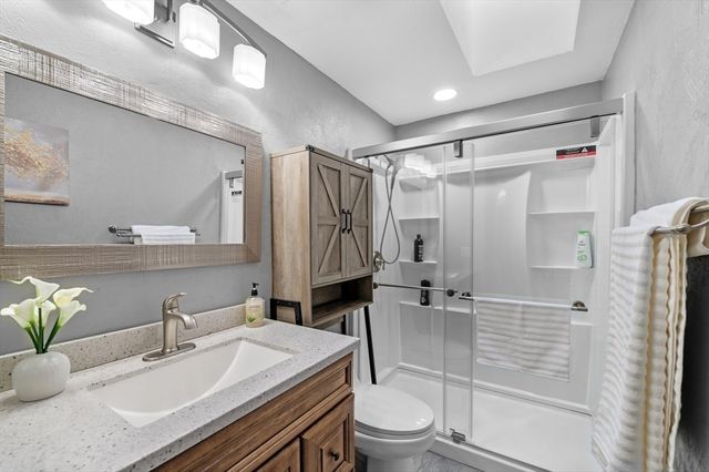 27 Littlefield Ct 27, Haverhill, MA 01832