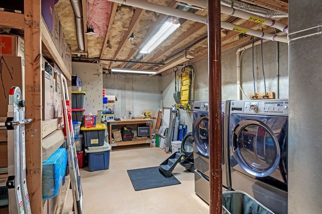 27 Littlefield Ct 27, Haverhill, MA 01832