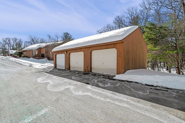 27 Littlefield Ct 27, Haverhill, MA 01832