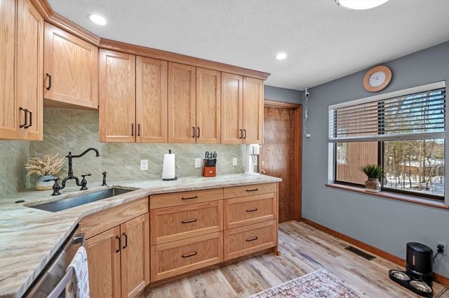 27 Littlefield Ct 27, Haverhill, MA 01832