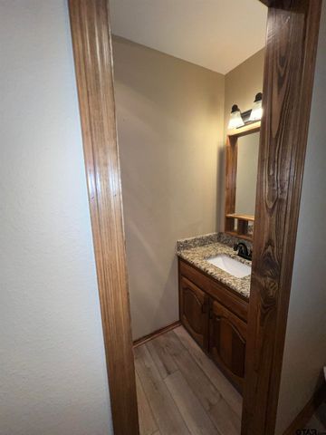 707 HAMPTON HILL DR, Tyler, TX 75703