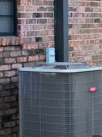 707 HAMPTON HILL DR, Tyler, TX 75703