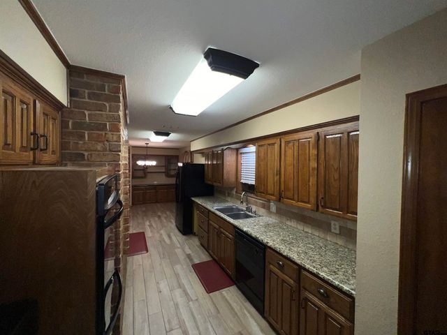 707 HAMPTON HILL DR, Tyler, TX 75703