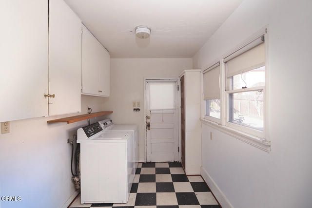 305 E Laurel Avenue, Sierra Madre, CA 91024