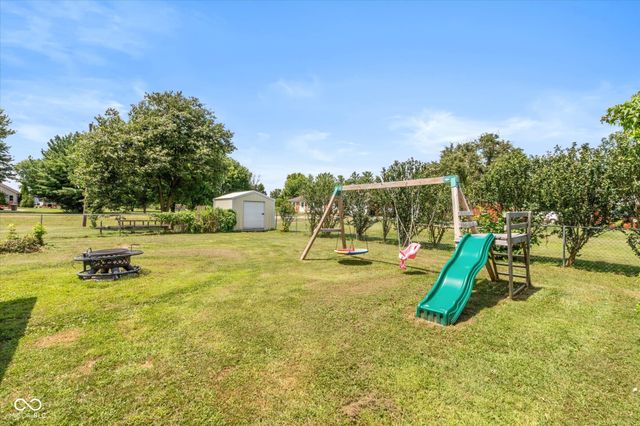 1268 W 100 N, Franklin, IN 46131