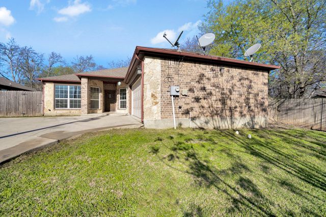 110 S Watson Street, Alvarado, TX 76009