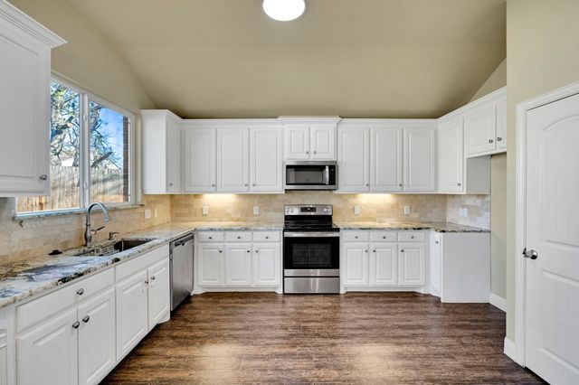 110 S Watson Street, Alvarado, TX 76009