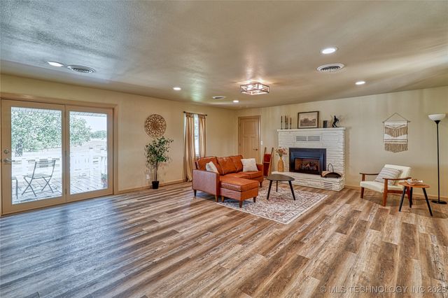 8610 N State Hwy 113, Mcalester, OK 74501