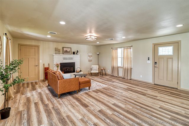 8610 N State Hwy 113, Mcalester, OK 74501