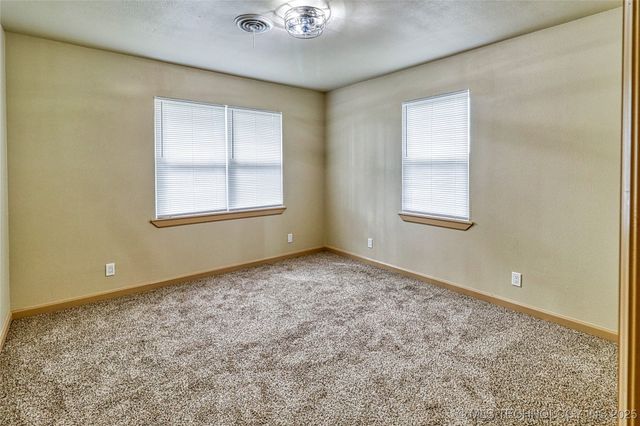 8610 N State Hwy 113, Mcalester, OK 74501