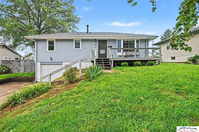 203 E 7th Street, Papillion, NE 68046