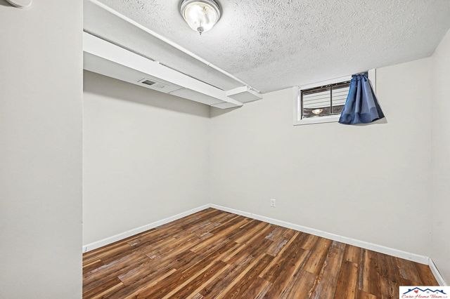 203 E 7th Street, Papillion, NE 68046