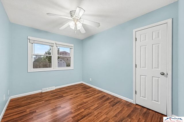 203 E 7th Street, Papillion, NE 68046