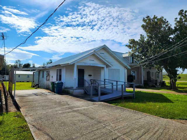 145 Lefort Lane, Golden Meadow, LA 70357