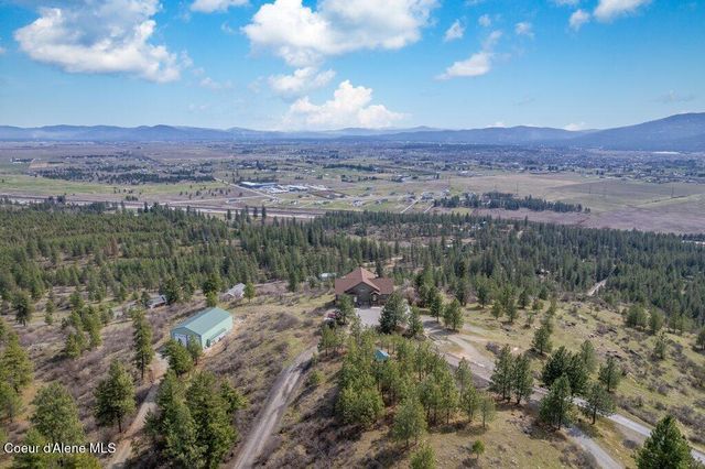 10653 N Payment Peak RD, Hauser, ID 83854