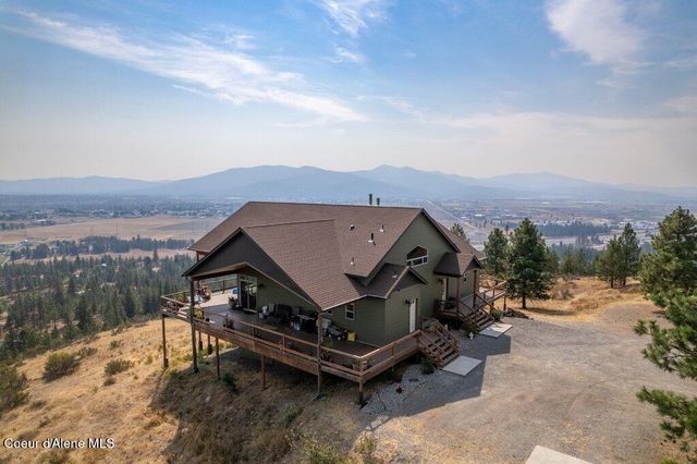 10653 N Payment Peak RD, Hauser, ID 83854