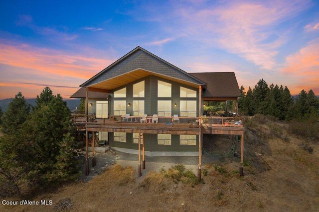 10653 N Payment Peak RD, Hauser, ID 83854